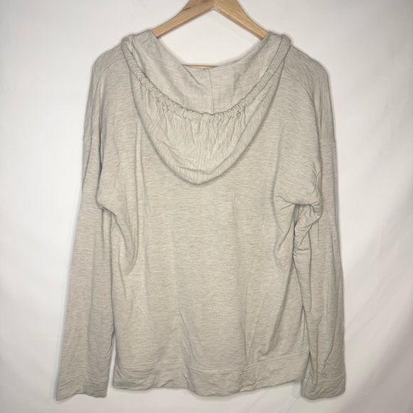 Vineyard Vines Lightweight Dreamcloth V-Neck Hoodie Sweatshirt Size Large - Picture 9 of 9